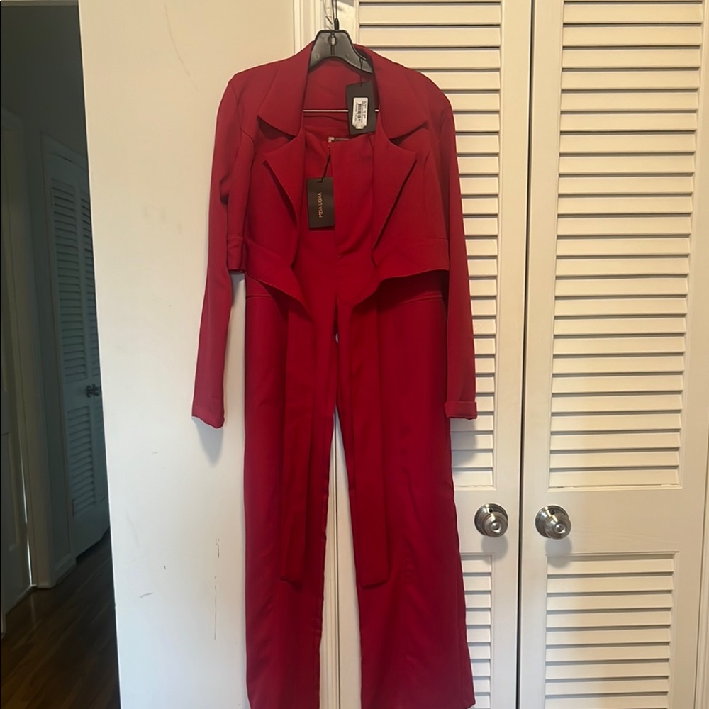 Chic Red Women's Pantsuit